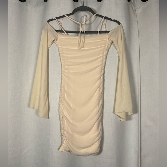 Oh Polly Odyssey Fluted Long Sleeve Mini Dress in Ivory Size US 2 - Picture 5 of 10